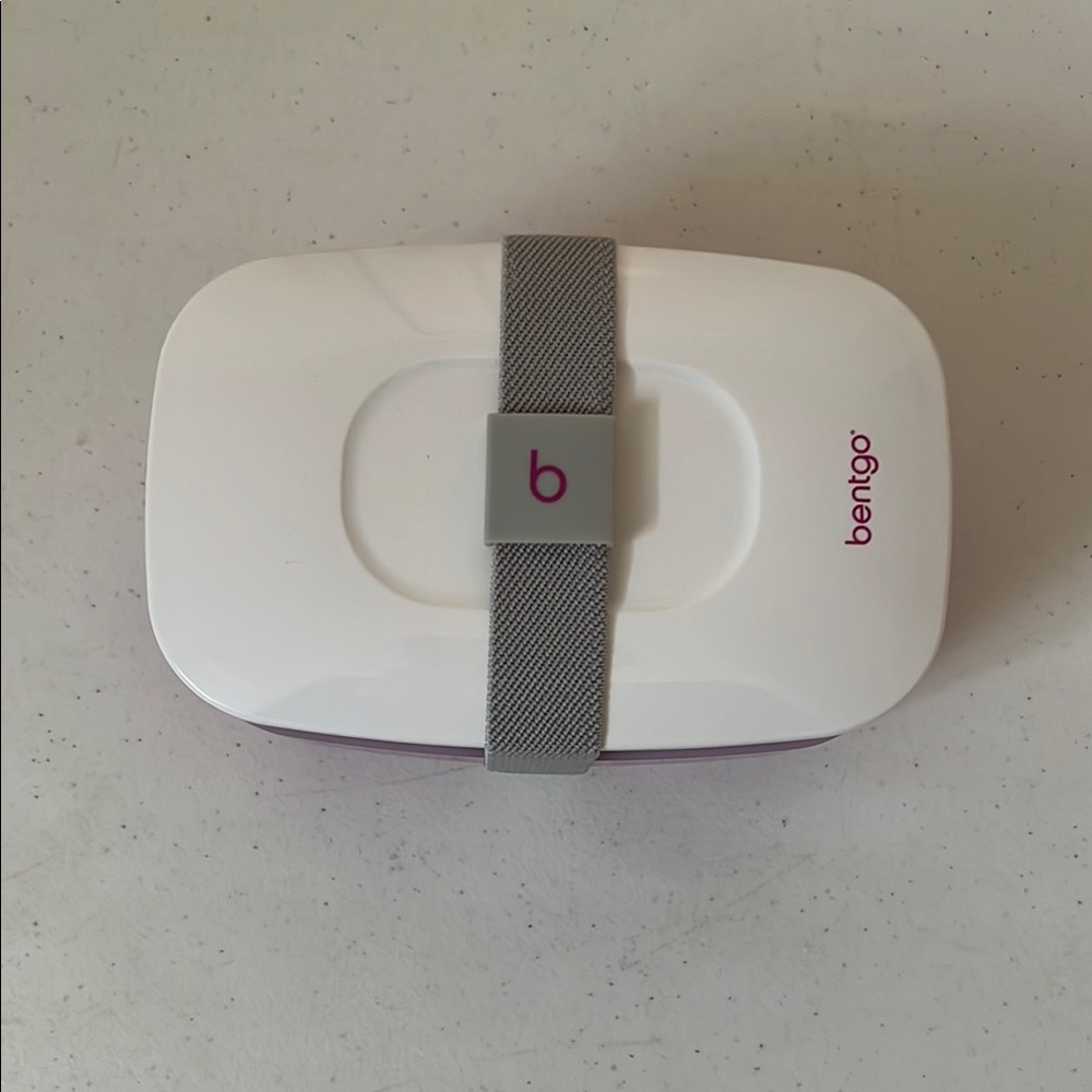 Bentgo White and Purple Lunch Box
